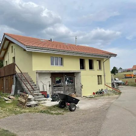 Mont-crosin, Chez Les Quadeurs Cormoret